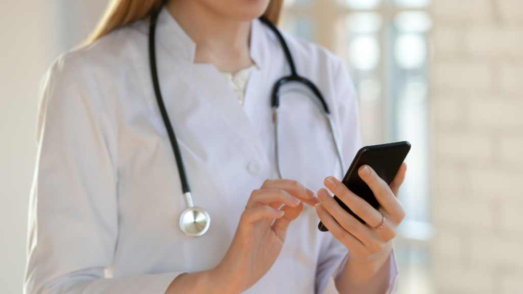 Consultas clínicas desde tu teléfono